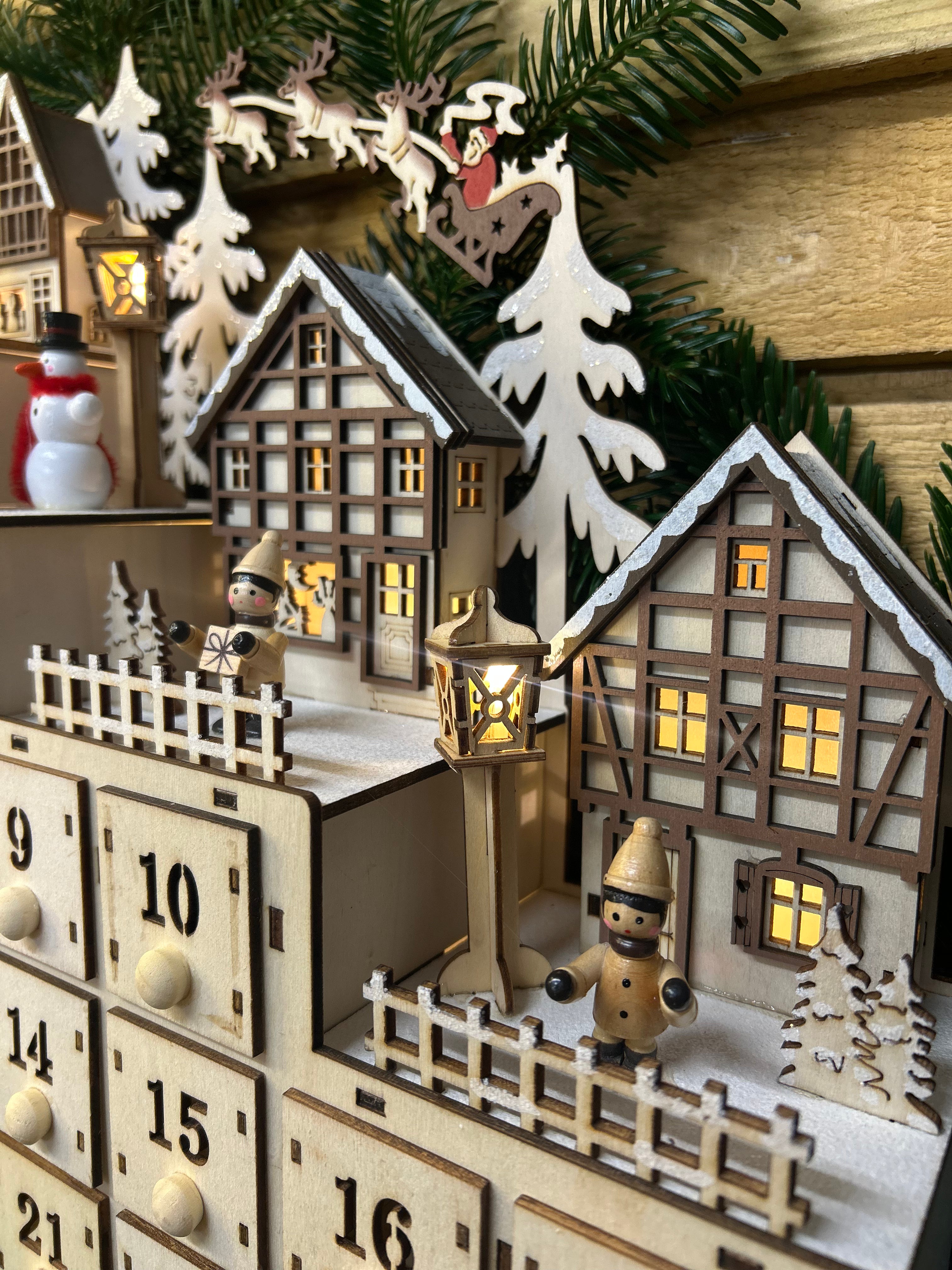Calendrier de l’Avent lumineux en bois avec LED – Décor d’hiver (38x34x10 cm)