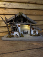 Crèche / Chalet en bois avec éclairage LED