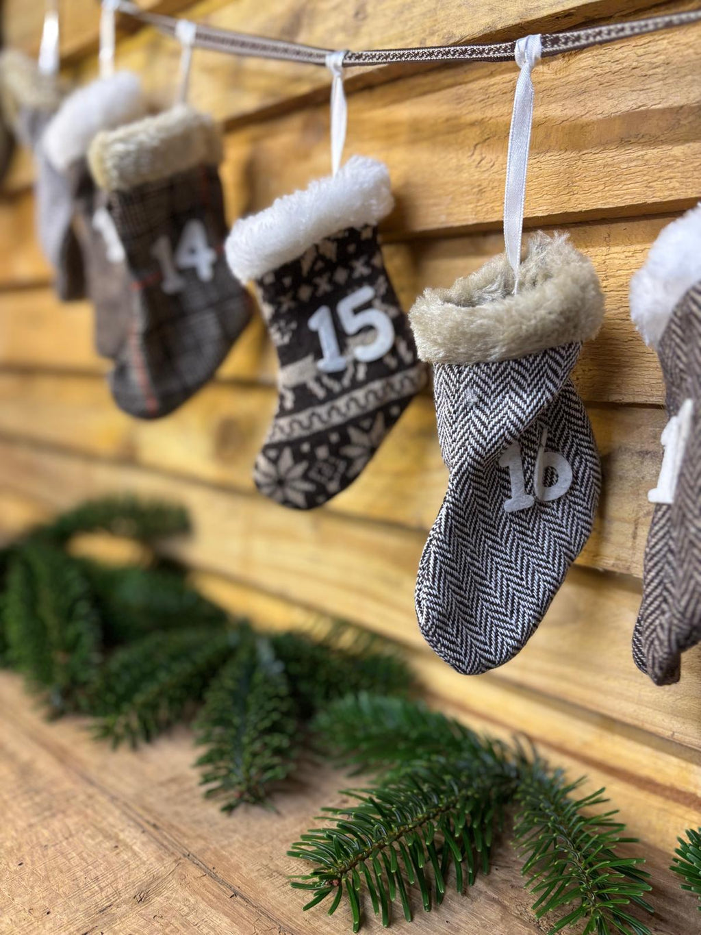 Calendrier guirlande de l’Avent avec chaussettes en tissu (260cm)