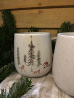 Lot de 2 mugs en céramique – Forêt d’hiver crème