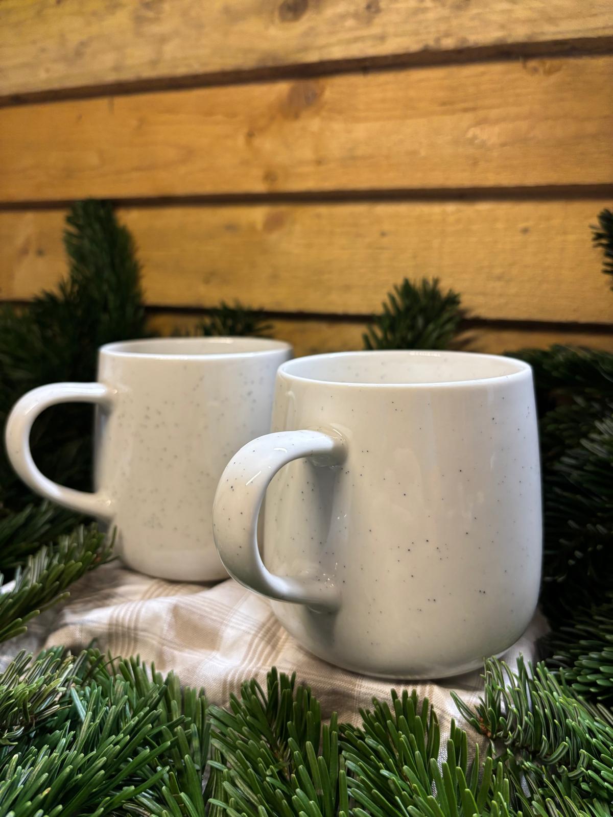 Lot de 2 mugs en céramique – Forêt d’hiver crème